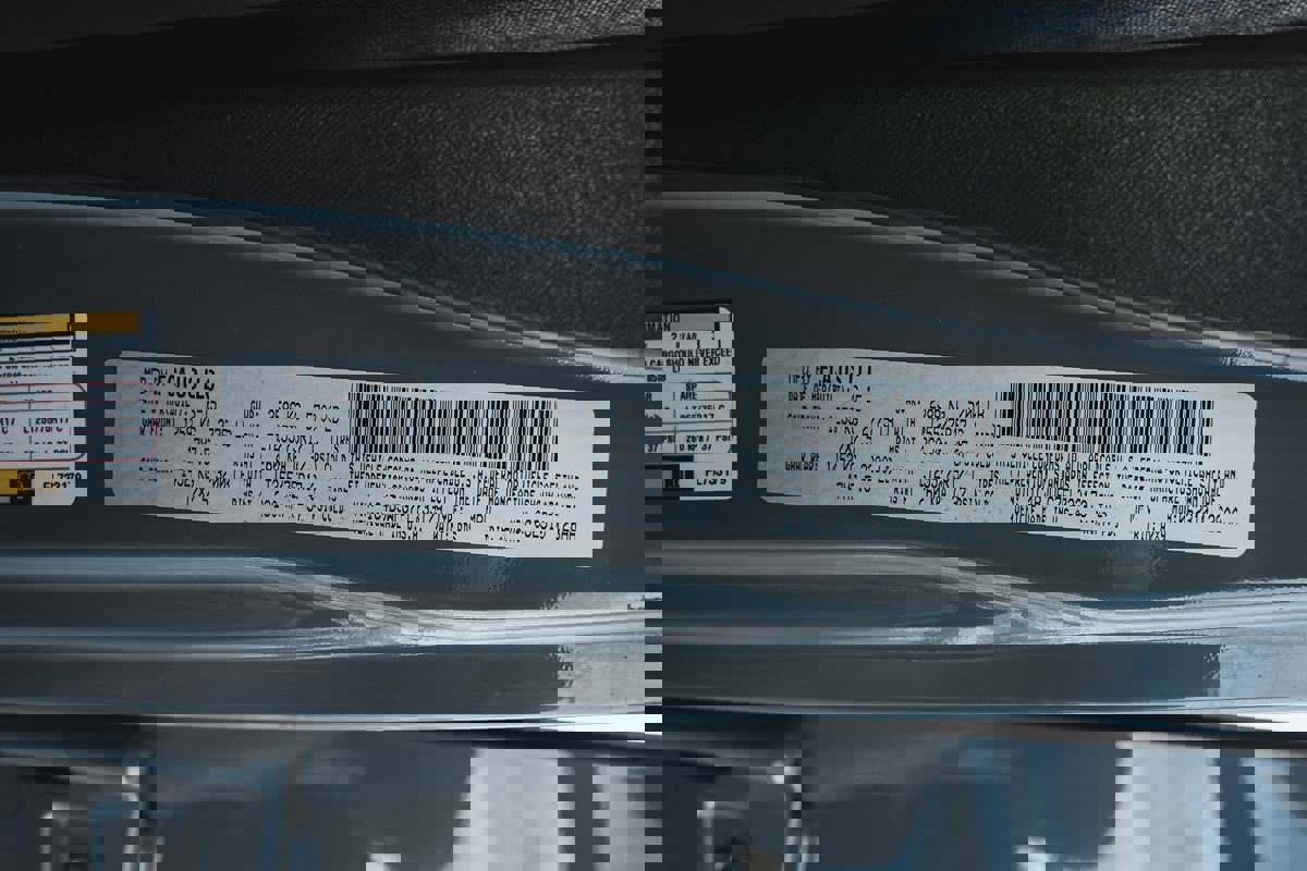 Used 2015 Jeep Wrangler Unlimited Rubicon w/ Connectivity Group image 42