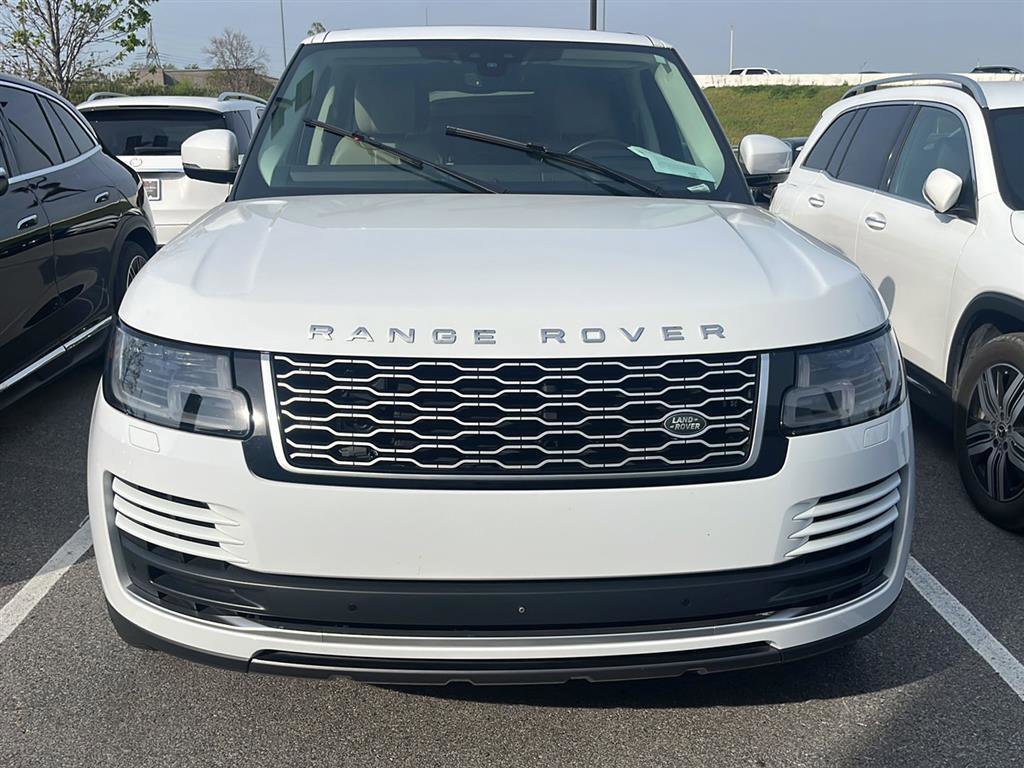 Used 2018 Land Rover Range Rover Supercharged image 2