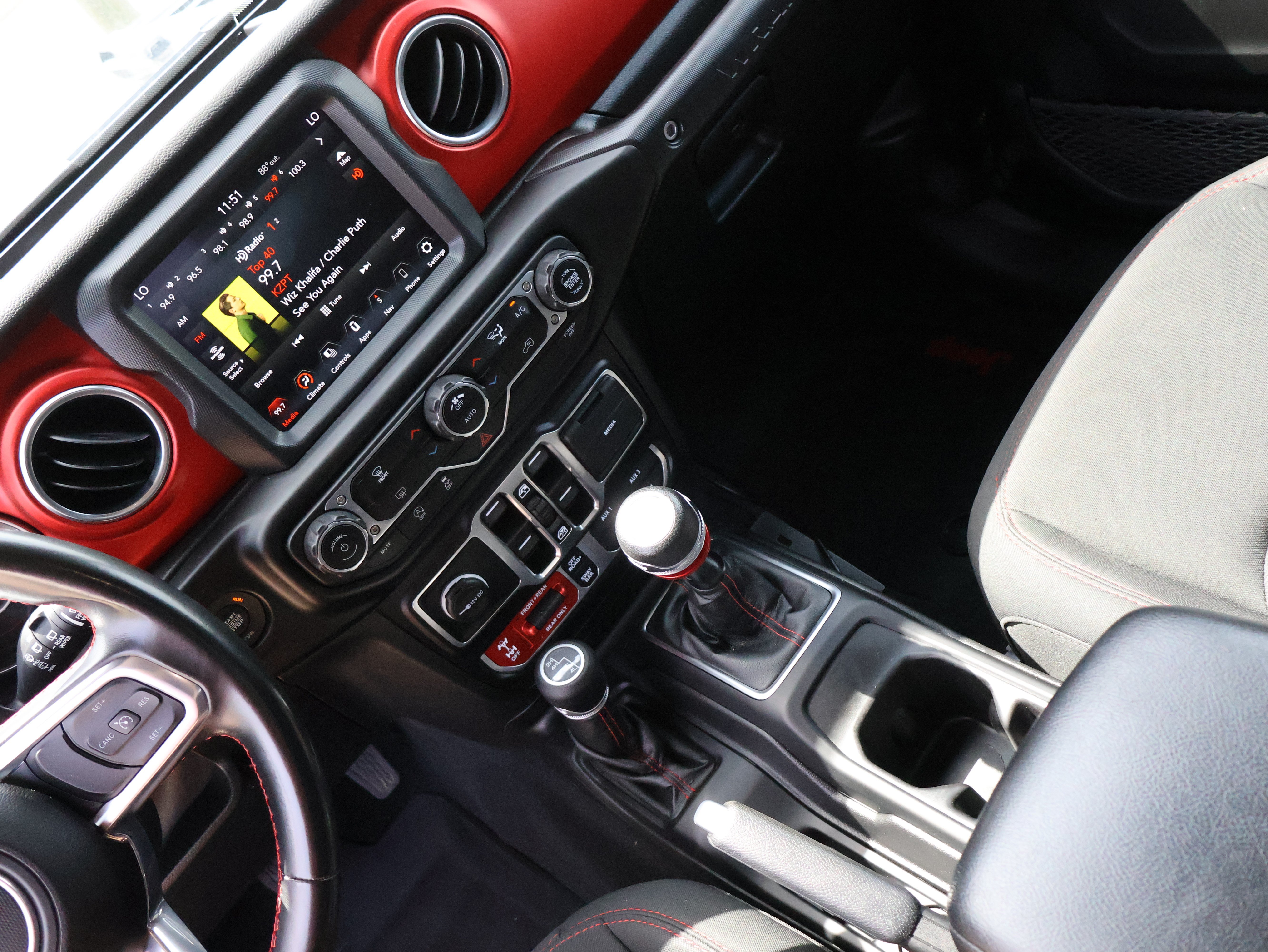 Used 2021 Jeep Wrangler Unlimited Rubicon AWD/4WD image 24