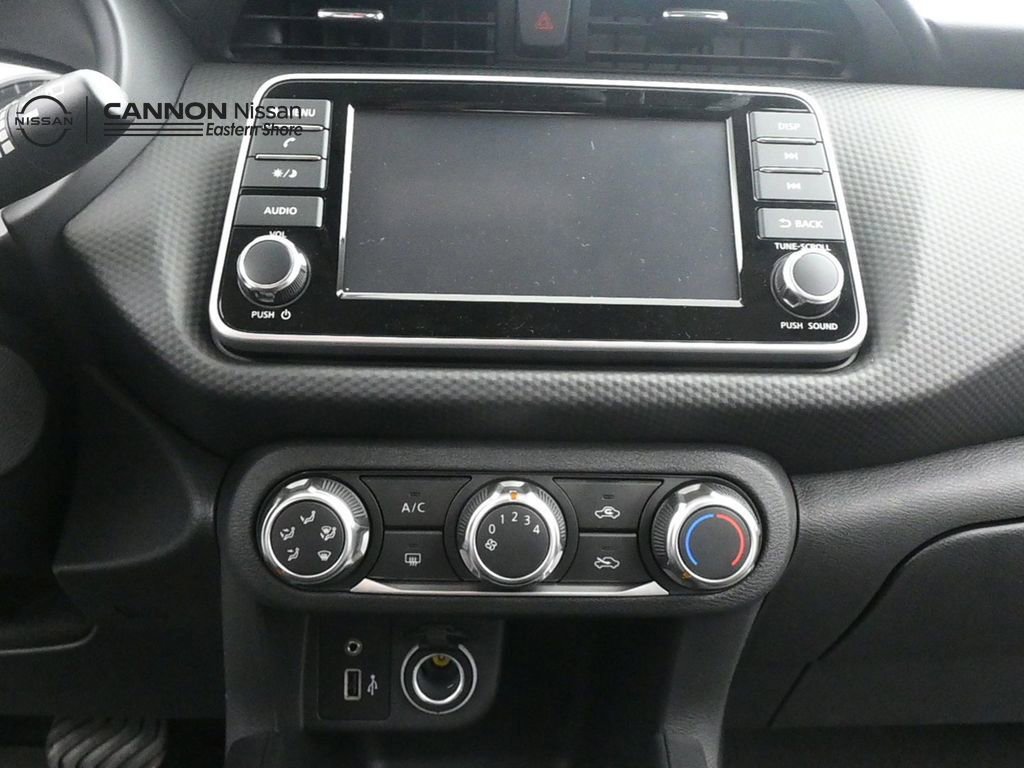 New 2025 Nissan Kicks Play S FWD image 15