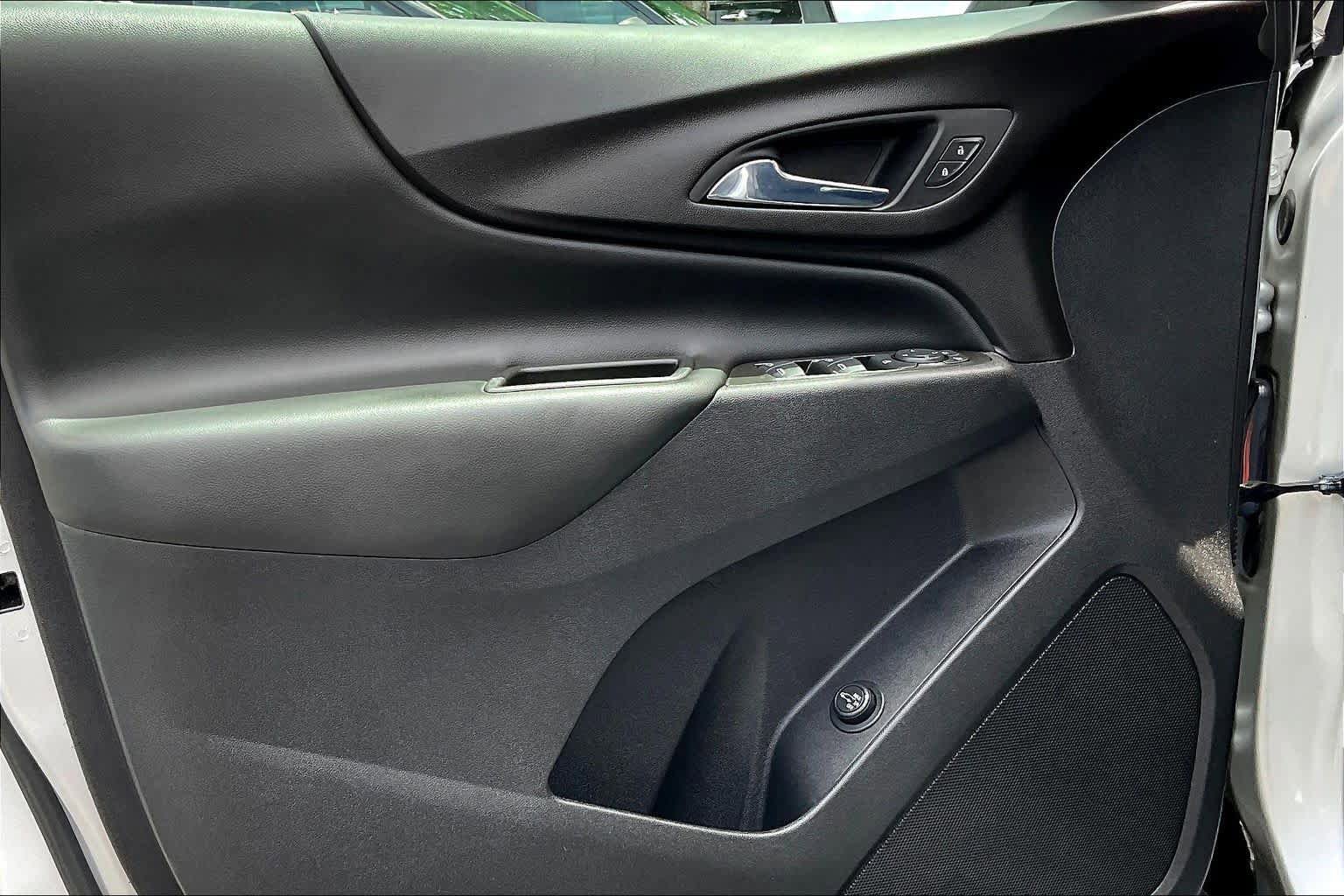 Used 2021 Chevrolet Equinox LT image 22