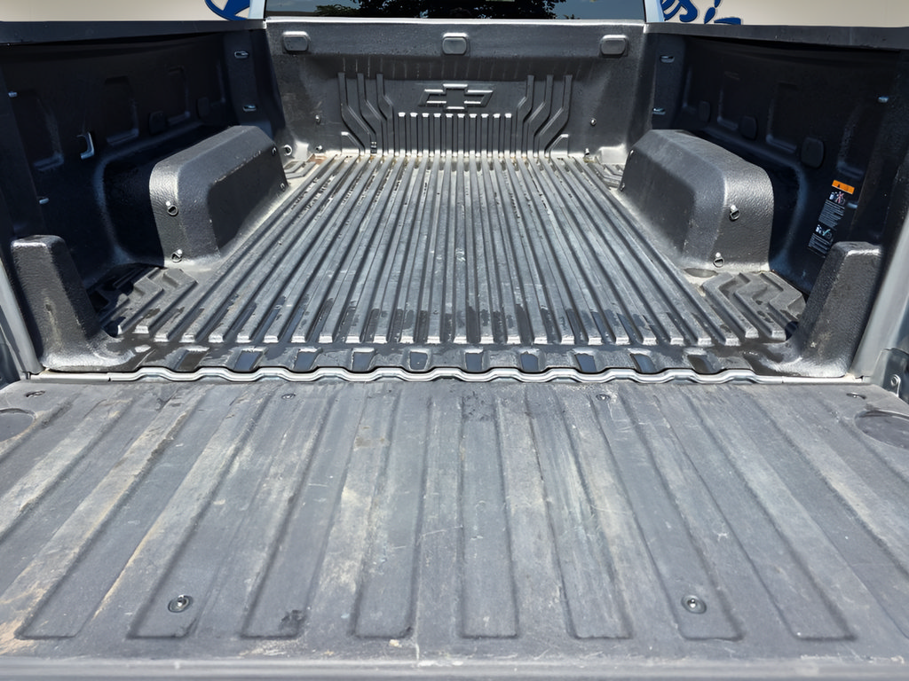 Used 2024 Chevrolet Silverado 1500 LT AWD/4WD image 14