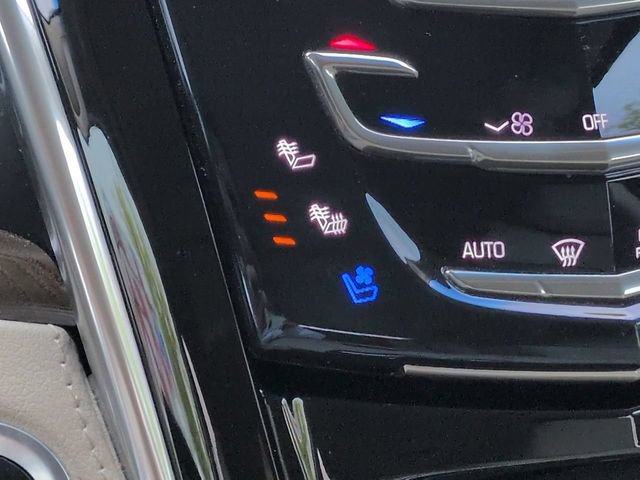Used 2019 Cadillac Escalade Premium Luxury AWD/4WD image 25