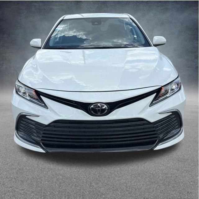Used 2023 Toyota Camry LE FWD image 9