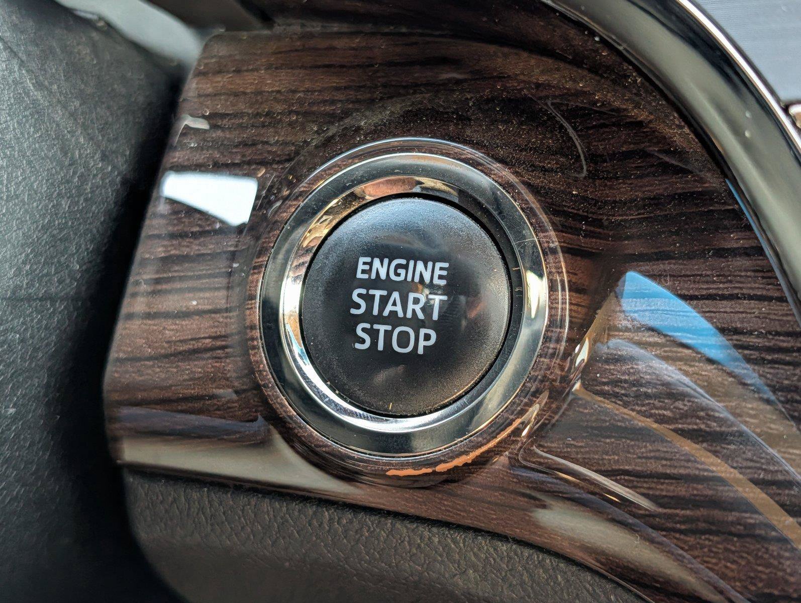 Used 2013 Toyota Avalon Limited FWD image 27