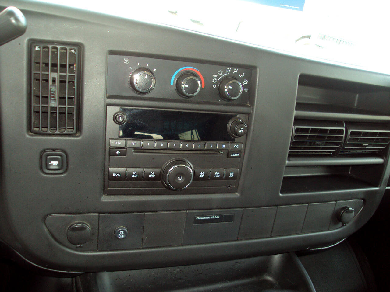 Used 2013 Chevrolet Express 1500 LT w/ LT Preferred Equipment Group image 19