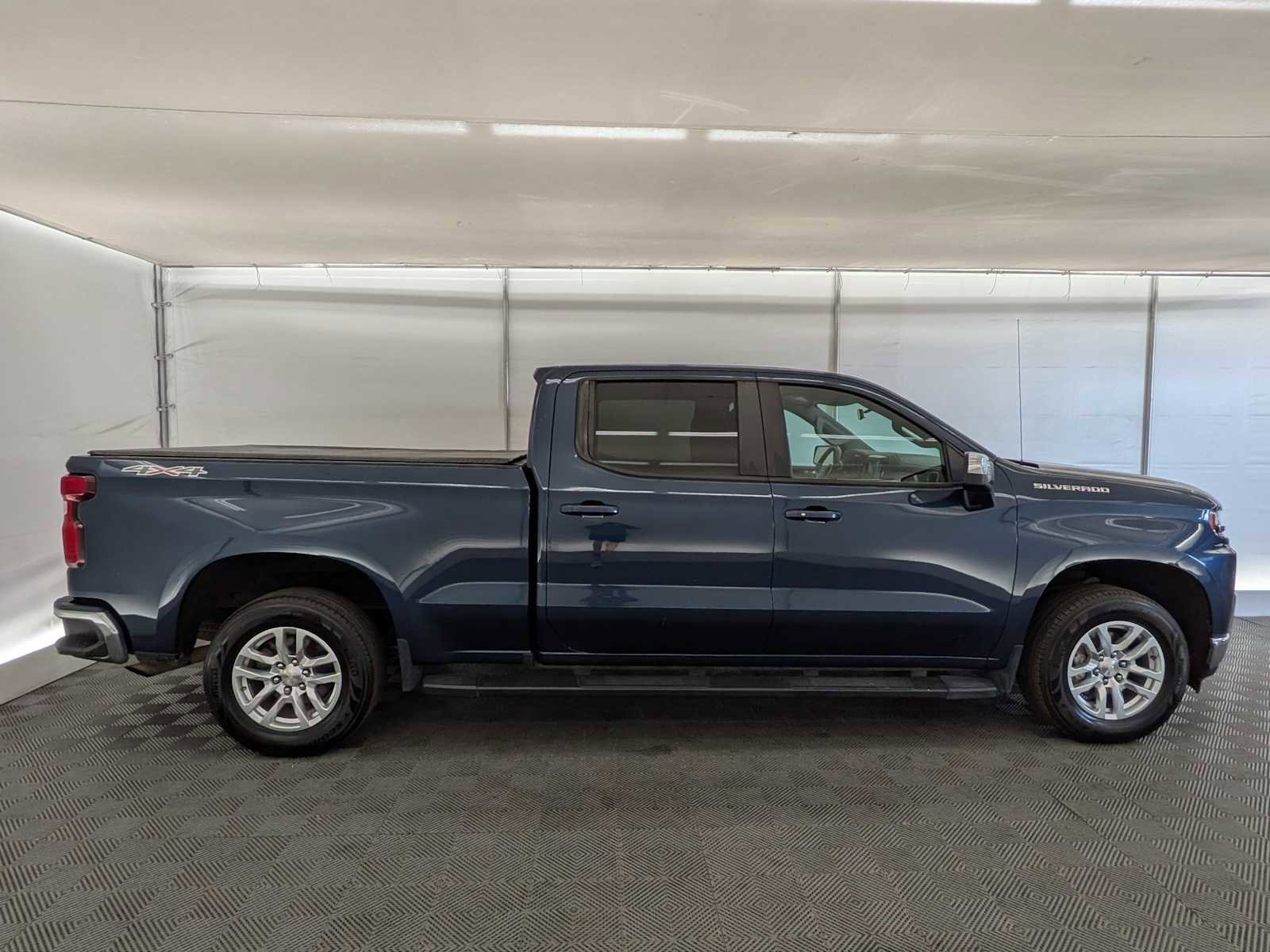 Used 2022 Chevrolet Silverado 1500 LT w/ Safety Package image 7