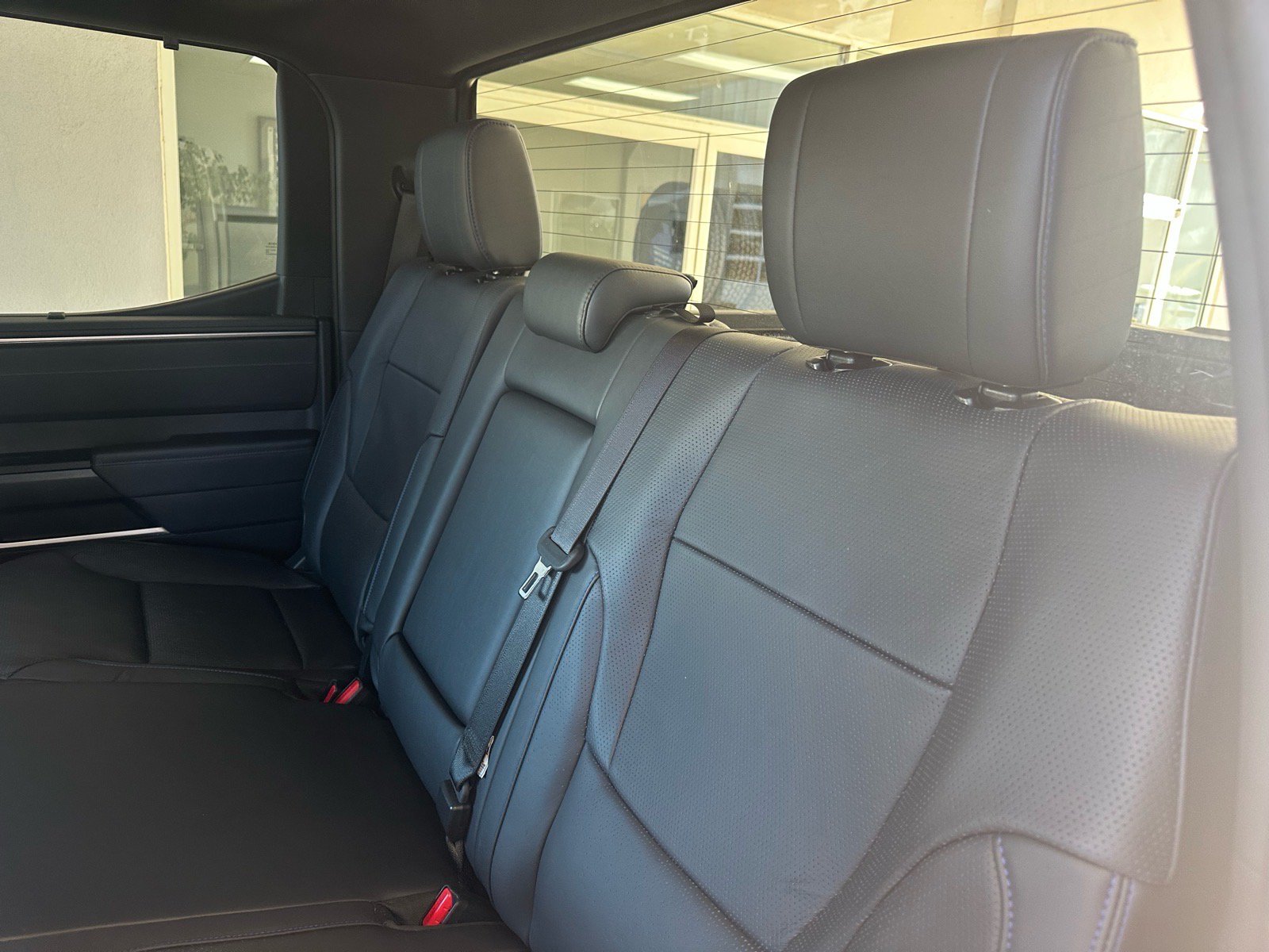 Used 2024 Toyota Tundra Platinum AWD/4WD image 30