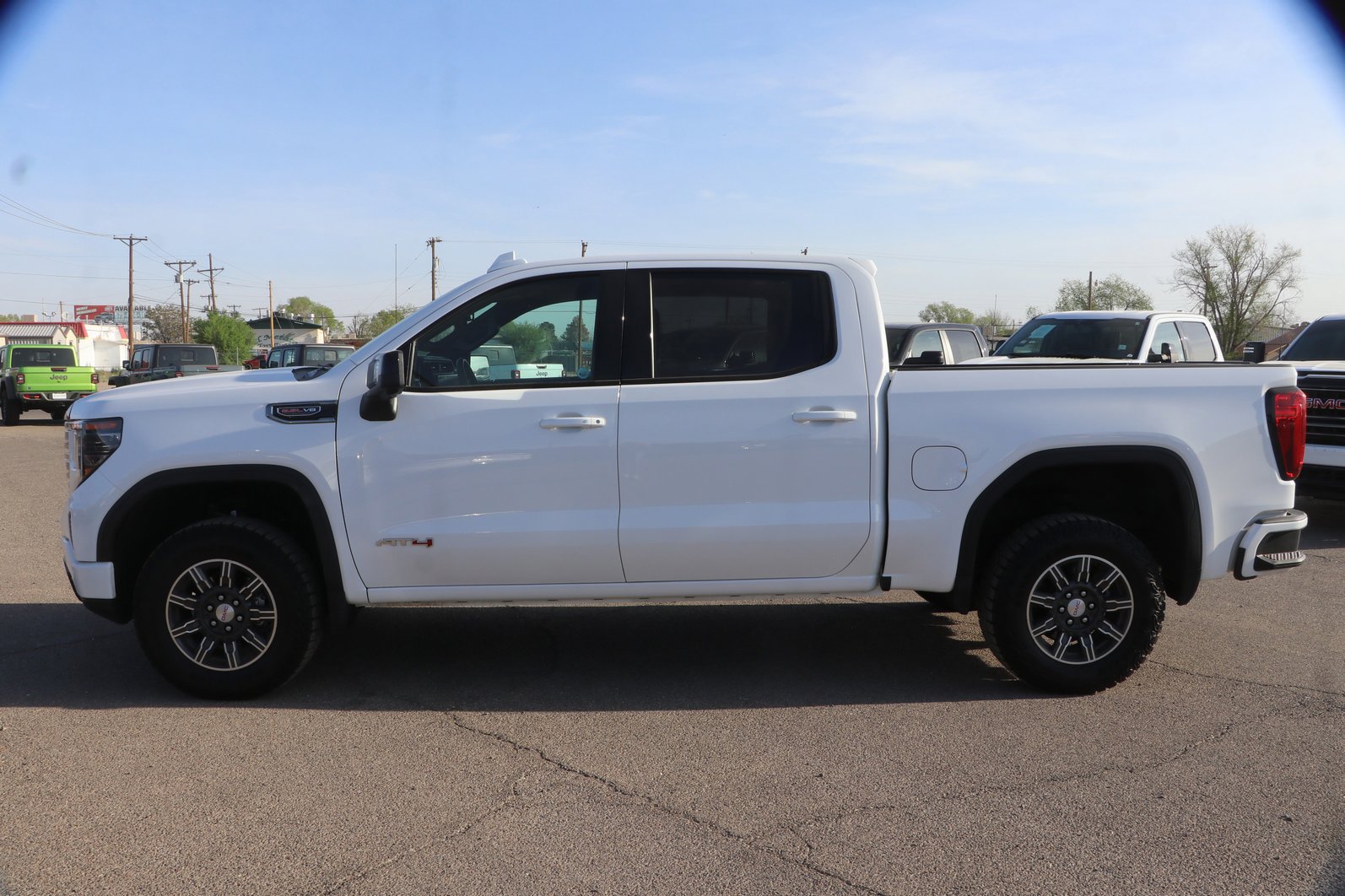 Used 2025 GMC Sierra 1500 AT4 image 4
