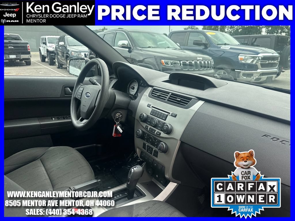 Used 2010 Ford Focus SE FWD image 24