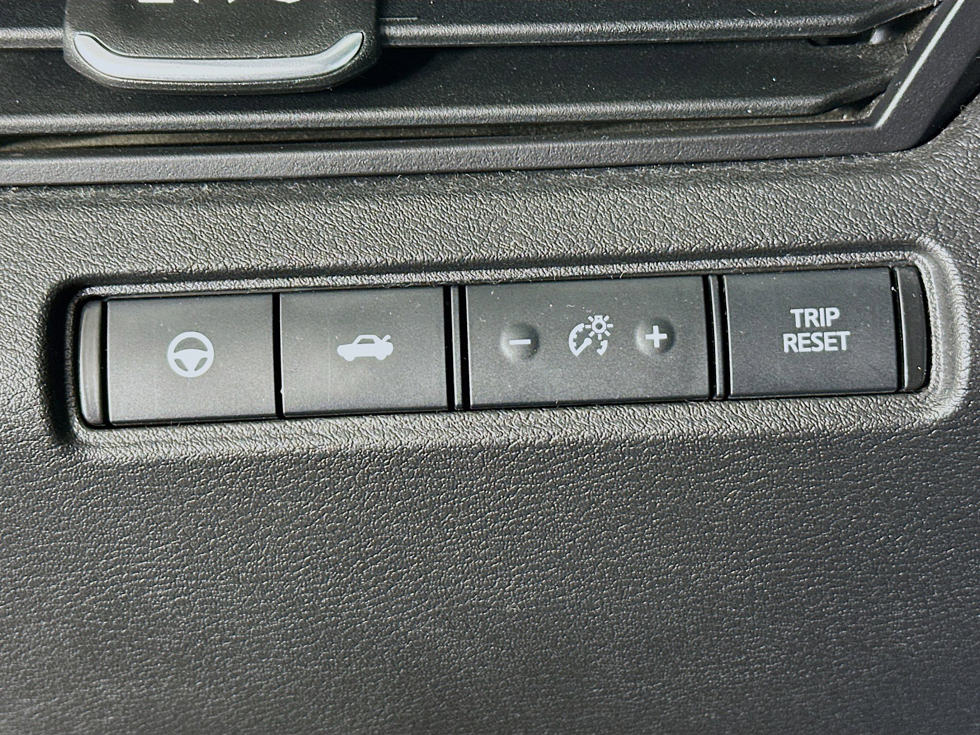 Used 2023 Nissan Altima 2.5 SV w/ SV Premium Package FWD image 18