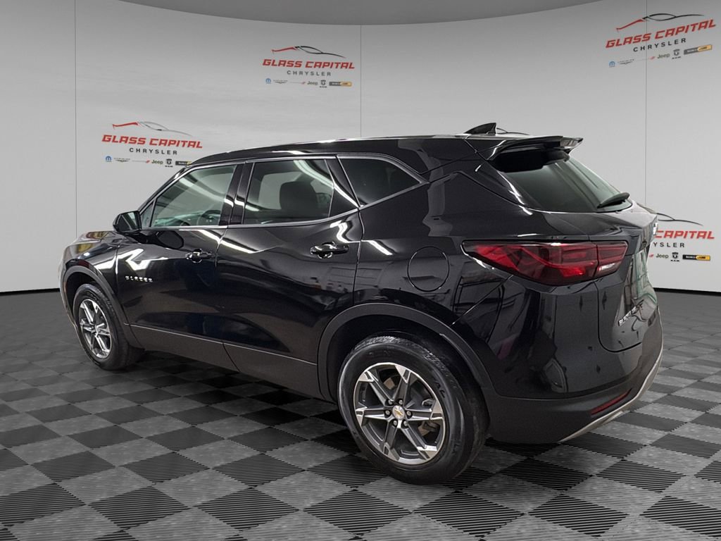 Used 2025 Chevrolet Blazer LT image 5