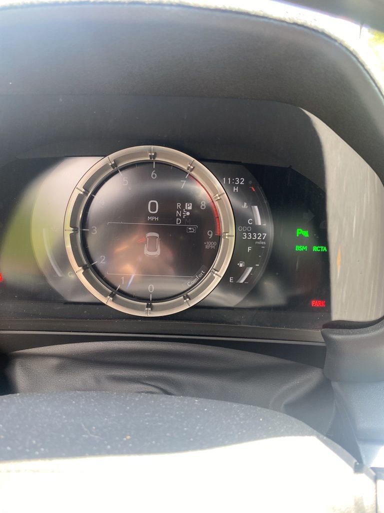 Used 2020 Lexus LC 500 Coupe w/ Sport Package RWD image 5