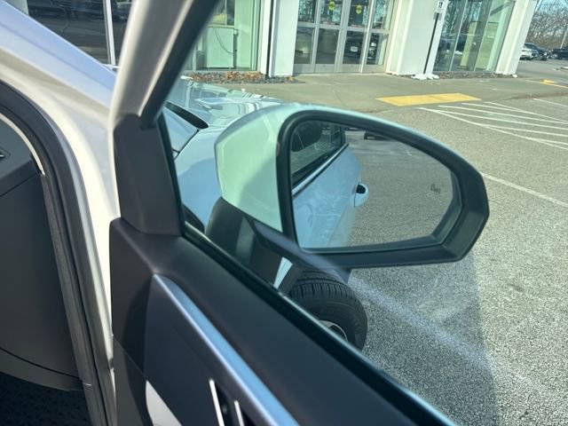 Certified 2025 Volkswagen Taos SE w/ Panoramic Sunroof Package image 35