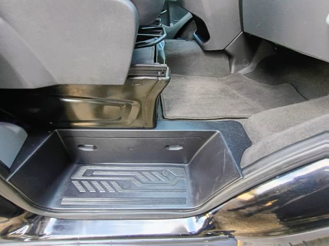 Used 2018 Ford Transit 350 XLT image 41