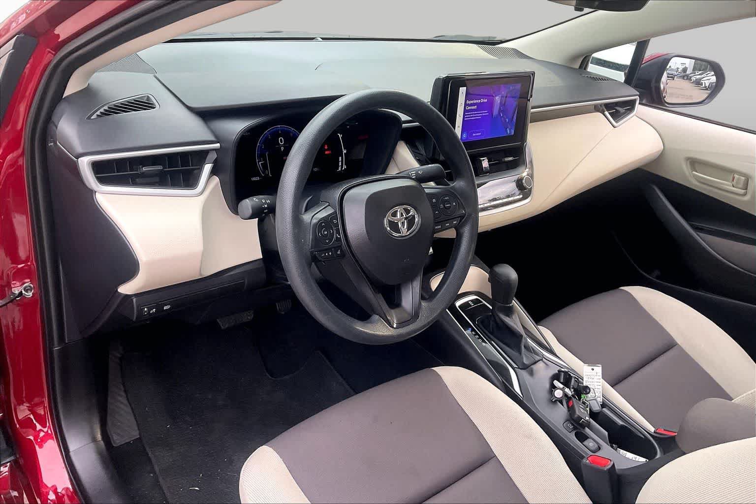 Used 2026 Toyota Corolla LE FWD image 16