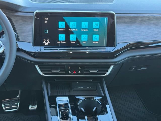 New 2026 Volkswagen Atlas SEL Premium R-Line image 16