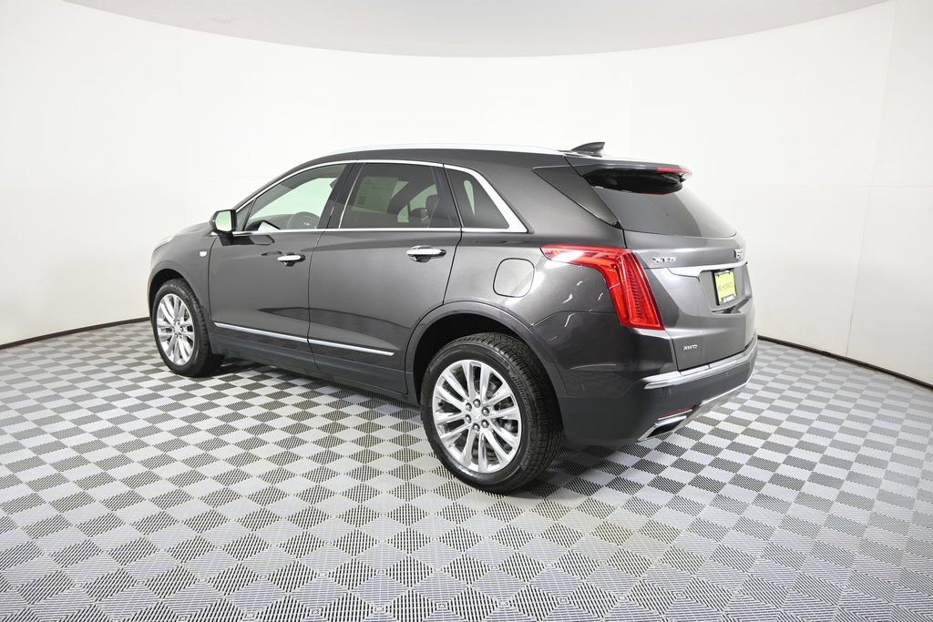 Used 2018 Cadillac XT5 Platinum w/ Driver Assist Package image 4