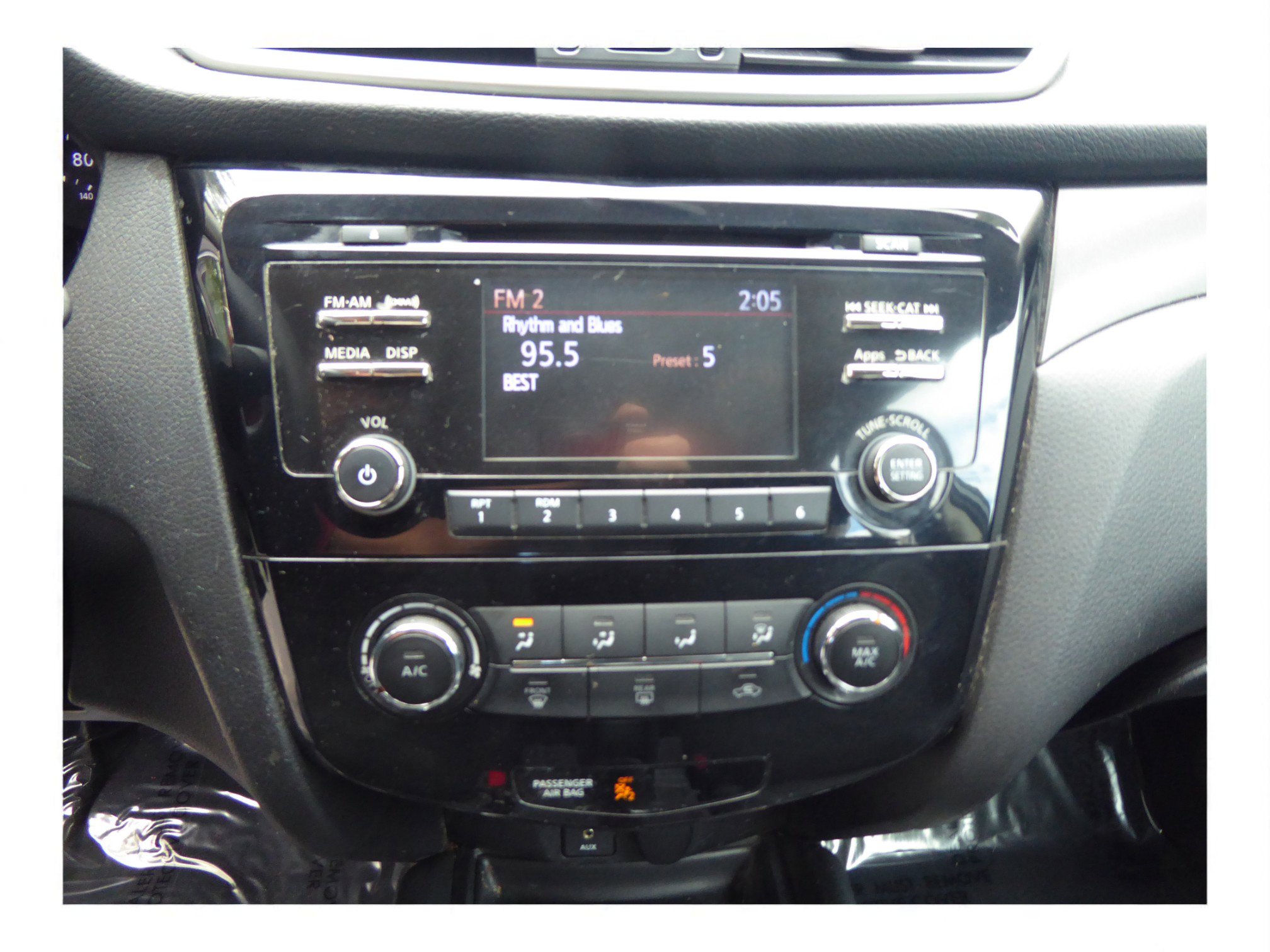 Used 2016 Nissan Rogue S image 13