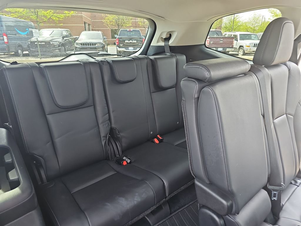 Used 2023 Subaru Ascent Limited AWD/4WD image 12