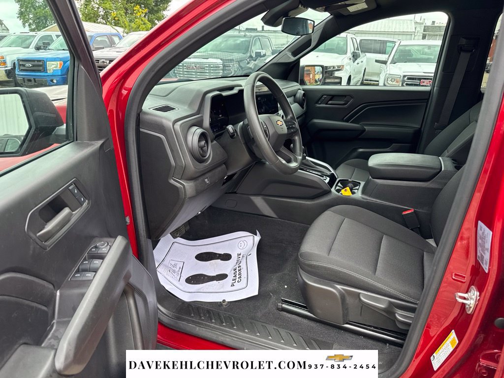 Used 2024 Chevrolet Colorado W/T w/ WT Convenience Package AWD/4WD image 10