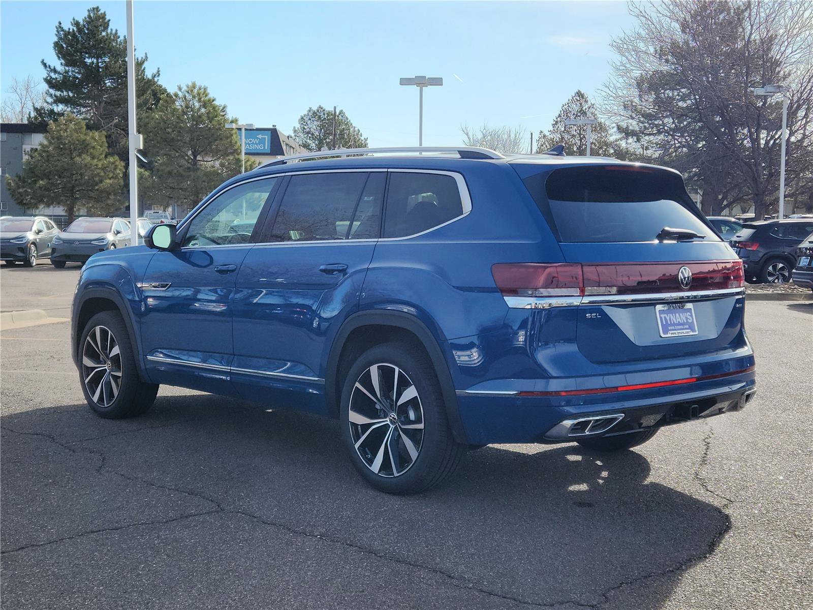 New 2025 Volkswagen Atlas SEL Premium R-Line image 5