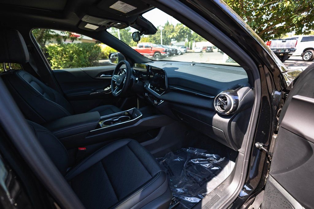 New 2025 Chevrolet Equinox LT w/ Convenience Package II image 18