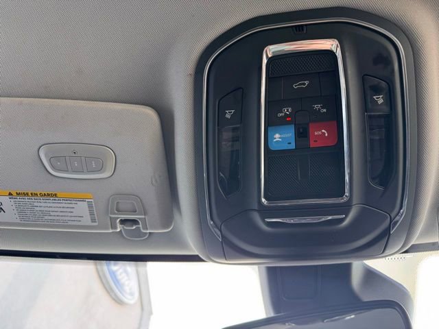 Used 2023 Jeep Grand Cherokee L Limited AWD/4WD image 20