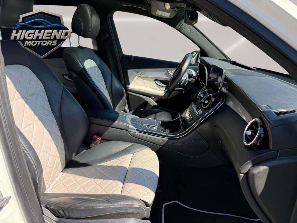Used 2021 Mercedes-Benz GLC 300 4MATIC image 19