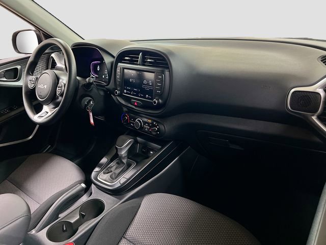 Certified 2025 Kia Soul LX w/ LX Technology Package image 27