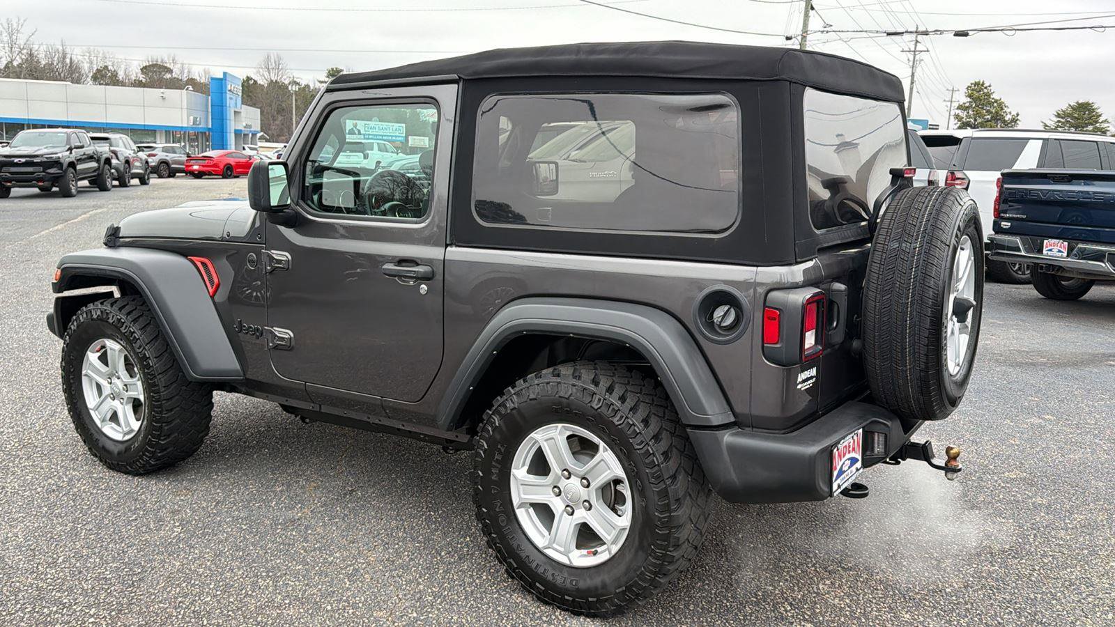 Used 2023 Jeep Wrangler Sport S image 7