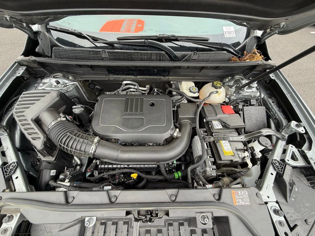 Used 2023 GMC Acadia SLE FWD image 31