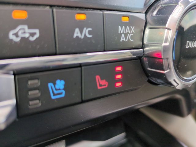 Used 2025 Ford F350 Platinum w/ Platinum Plus Package AWD/4WD image 25