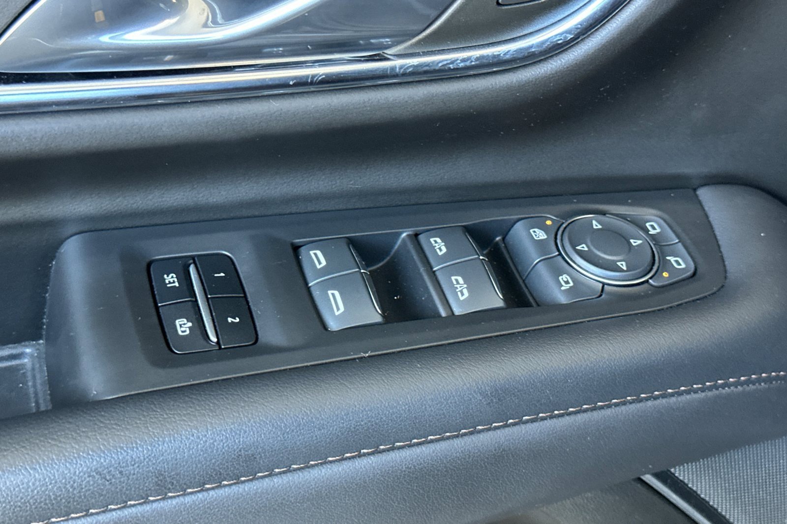 Used 2024 Chevrolet Tahoe High Country w/ Premium Package image 12