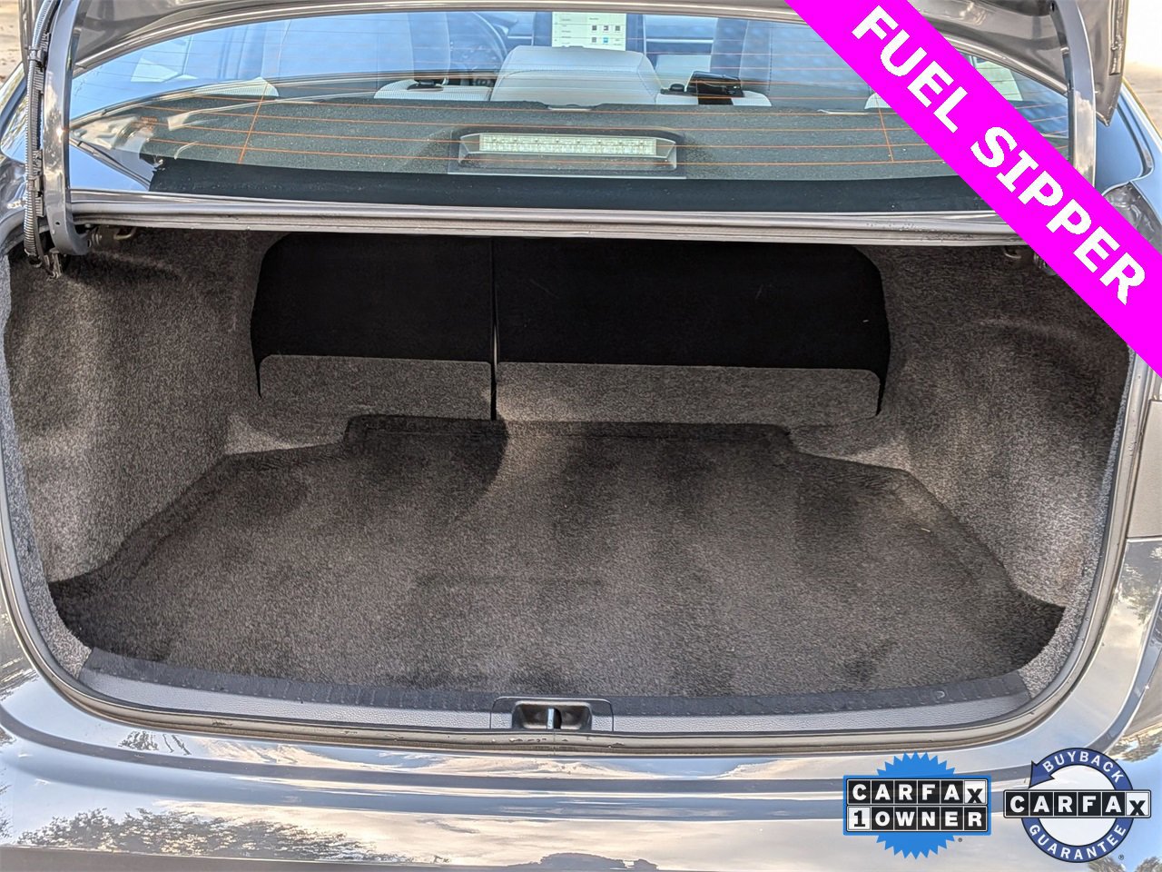 Used 2025 Toyota Corolla LE image 22