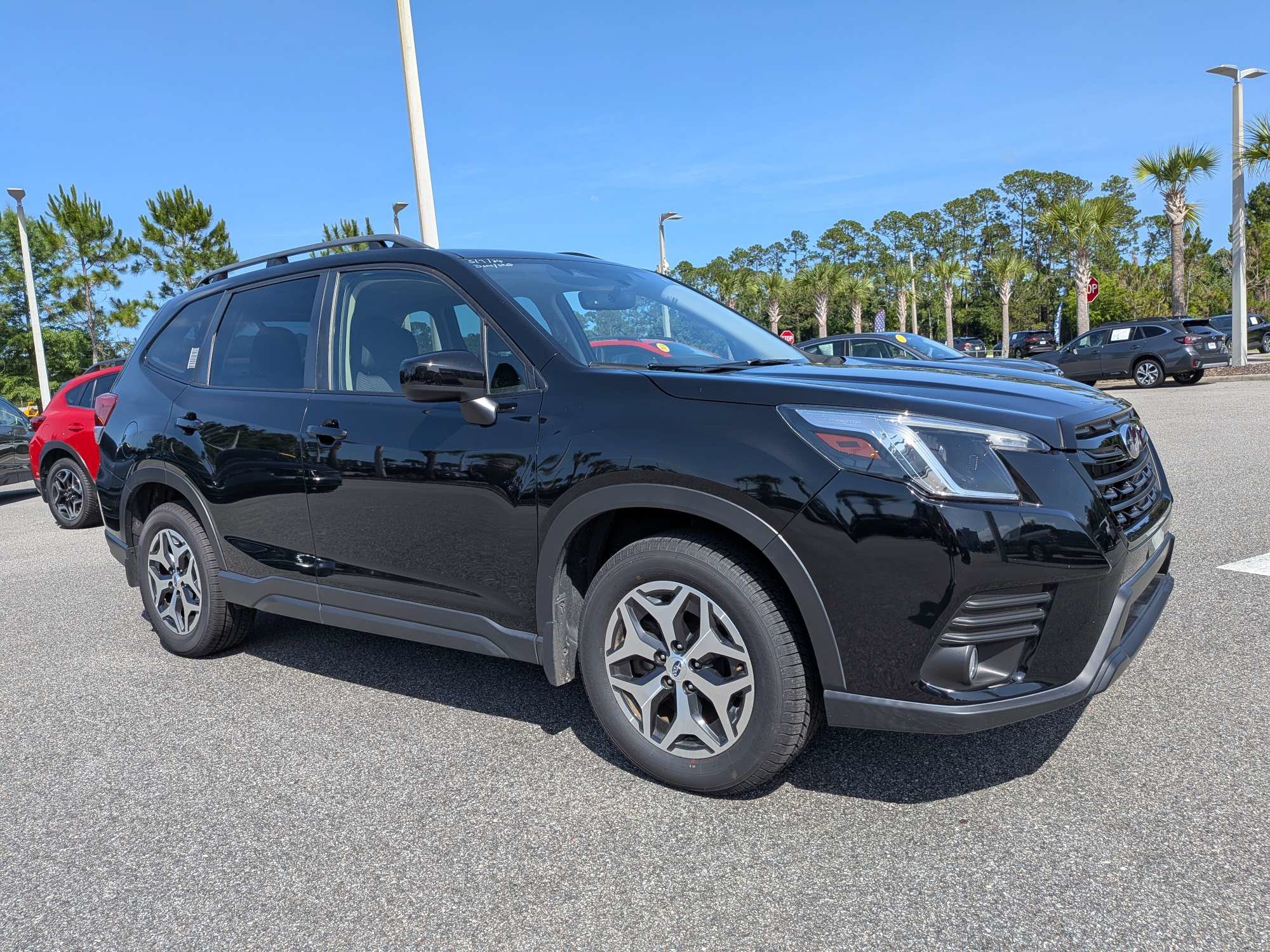Certified 2023 Subaru Forester Premium AWD/4WD image 2