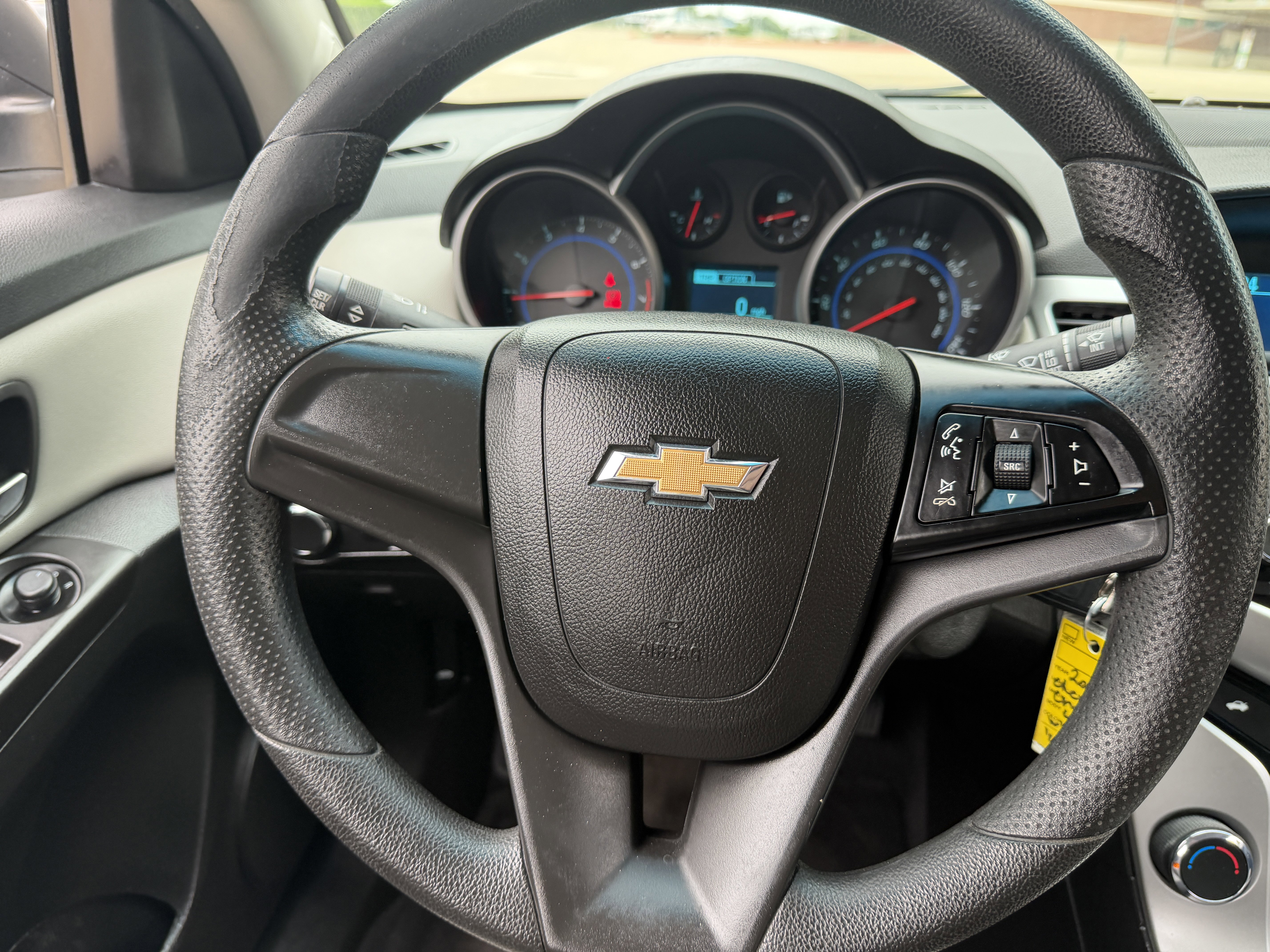 Used 2016 Chevrolet Cruze LS FWD image 30