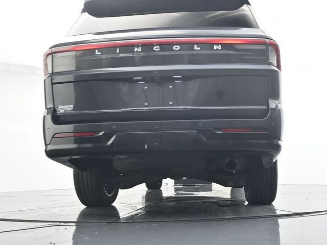 Used 2025 Lincoln Navigator L Reserve AWD/4WD image 37