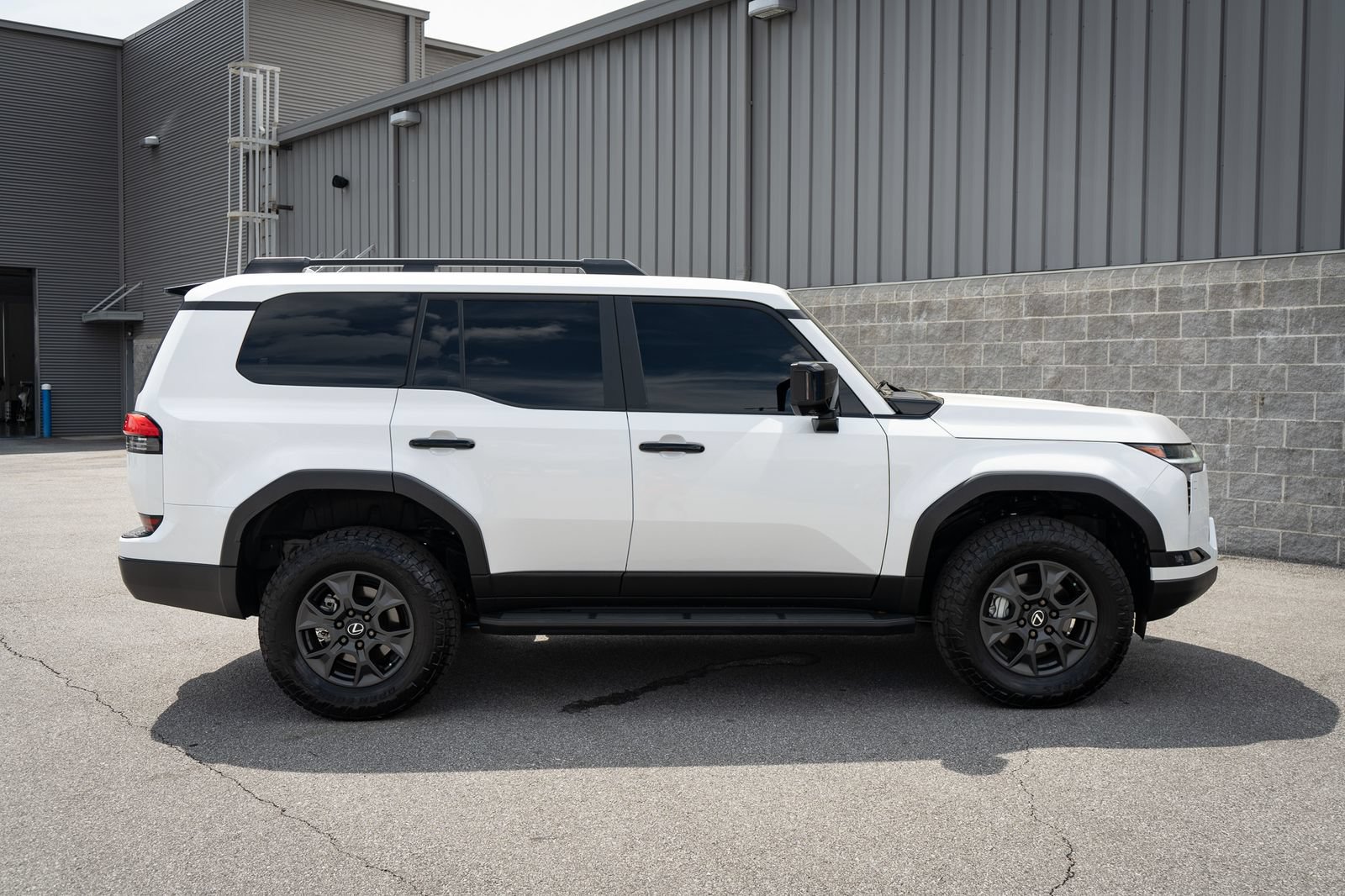 Used 2025 Lexus GX 550 AWD/4WD image 19