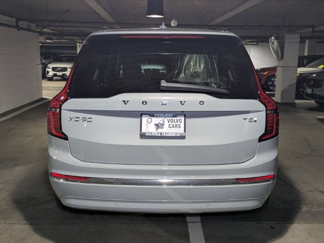 New 2026 Volvo XC90 T8 Ultra w/ Protection Package AWD/4WD image 4