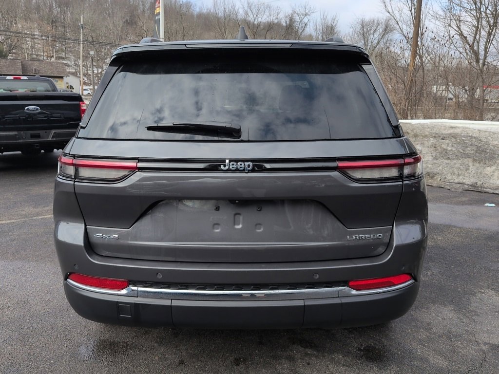 Used 2024 Jeep Grand Cherokee Laredo X w/ Trailer Tow Package image 6
