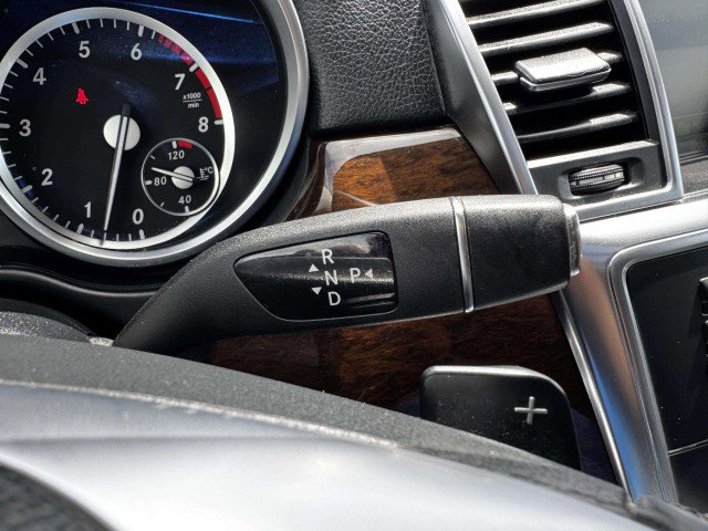 Used 2014 Mercedes-Benz GL 450 4MATIC image 22