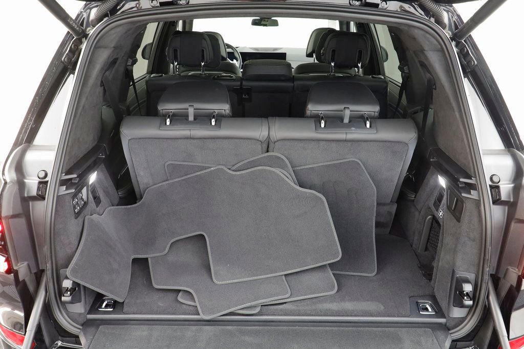 Certified 2025 BMW X7 M60i image 18