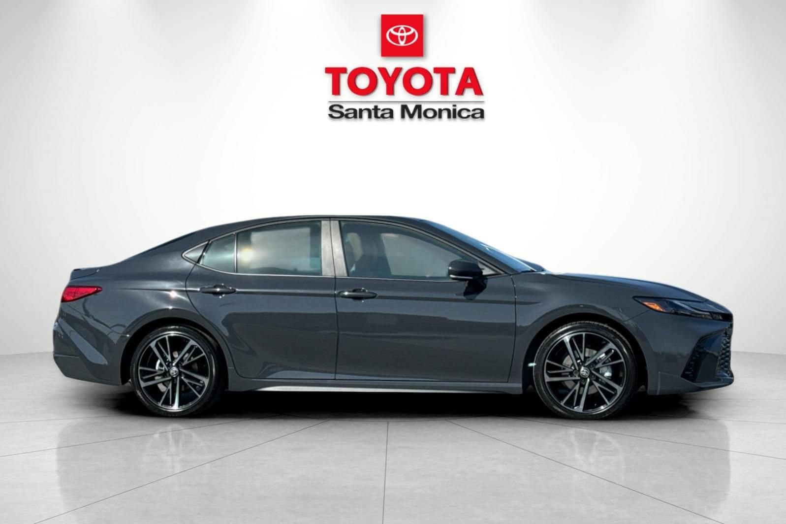 New 2026 Toyota Camry XSE FWD video 2