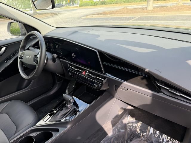 Used 2025 Kia Niro EX FWD image 34