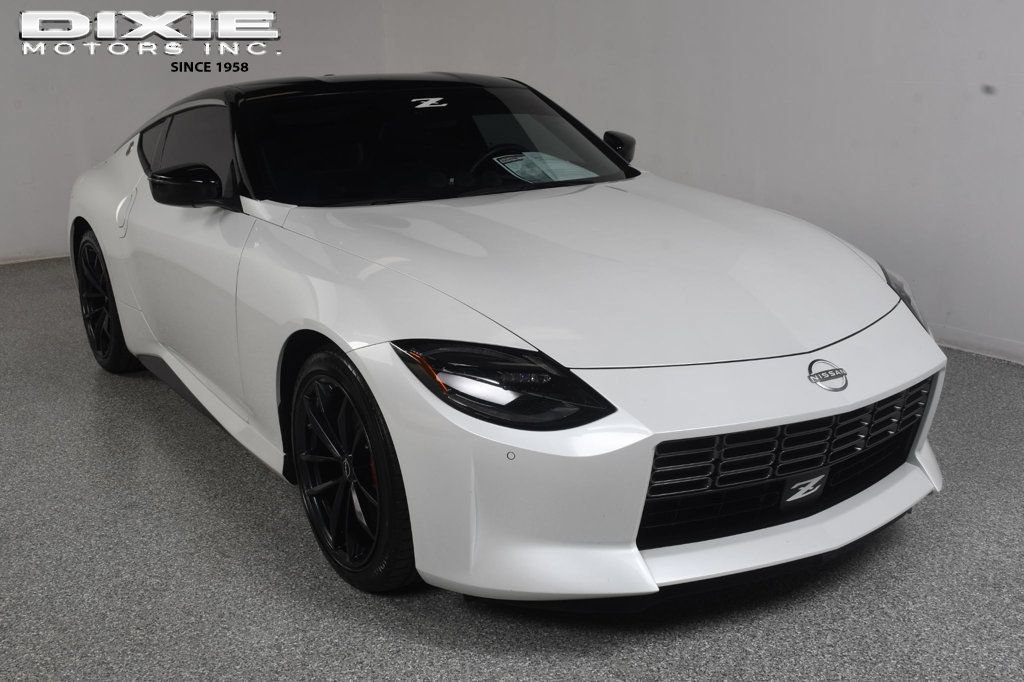 Used 2024 Nissan Z Performance w/ Floor Mat Package RWD image 1