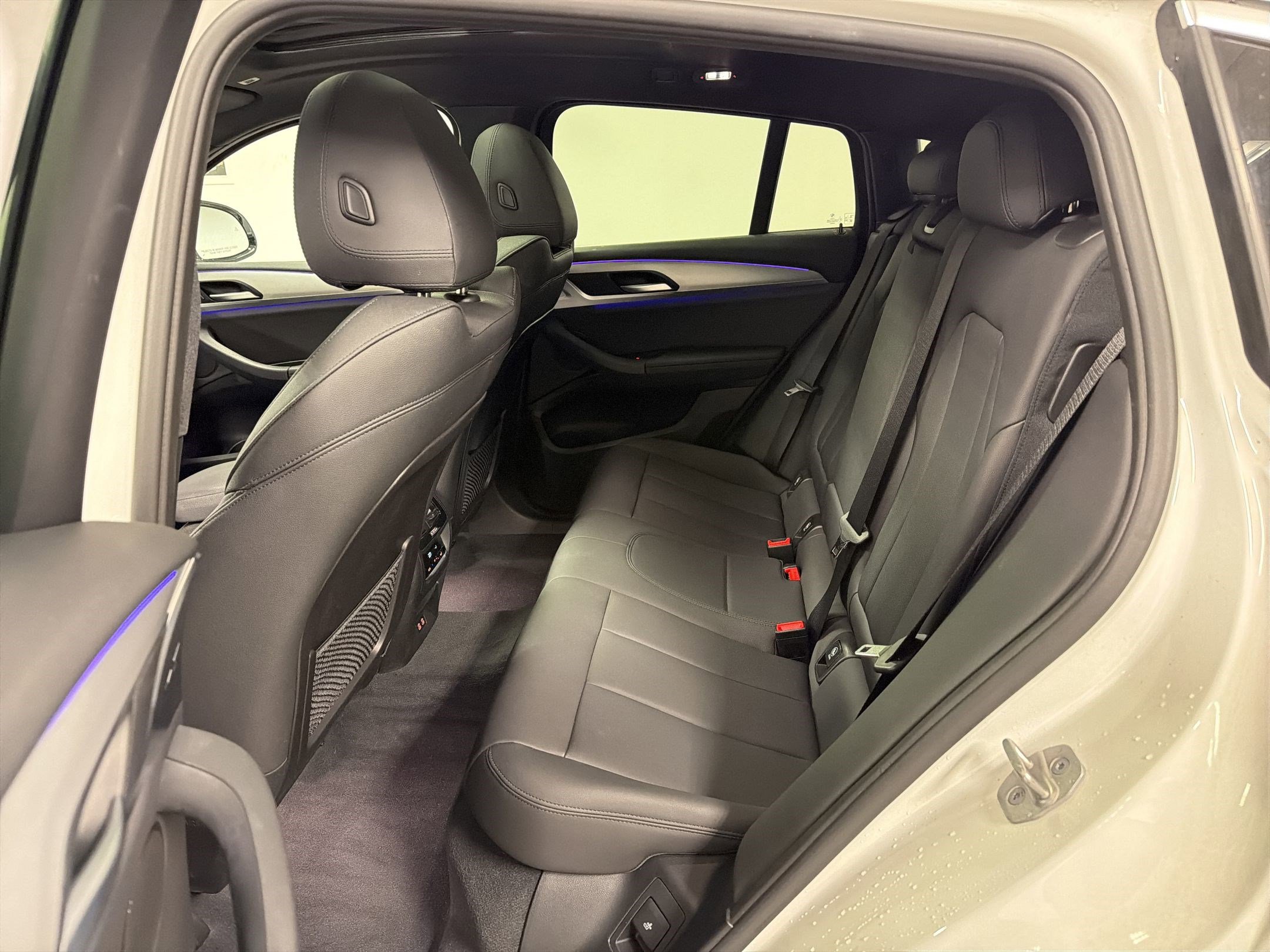 Used 2021 BMW X4 xDrive30i image 14