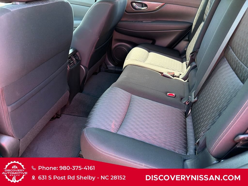 Certified 2019 Nissan Rogue SV w/ Premium Package FWD image 29