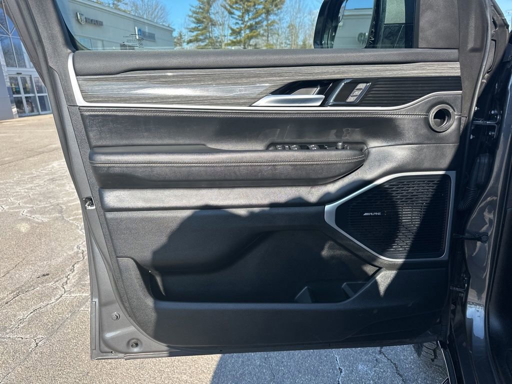 Used 2022 Jeep Wagoneer Series III image 14