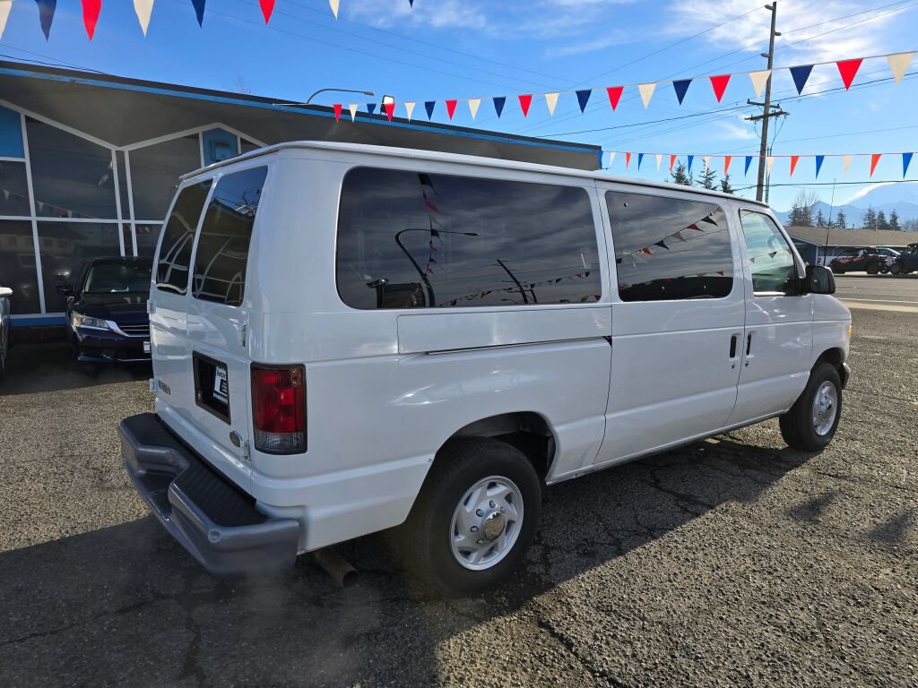 Used 2002 Ford E-250 and Econoline 250 RWD image 7
